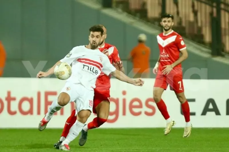 جدل تحكيمي وغياب الفعالية الهجومية.. ردود فعل صحف الجزائر بعد وداع بلوزداد أمام الزمالك 